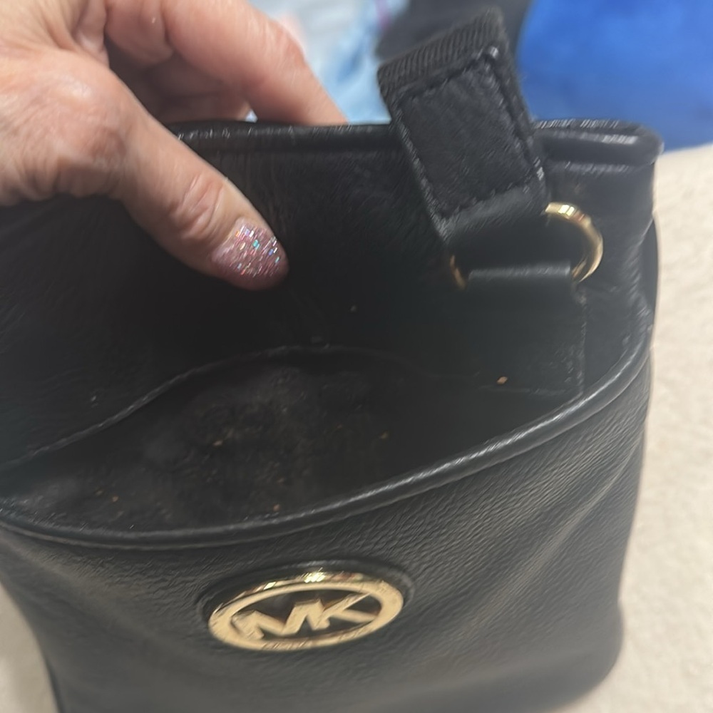 Michael Kors Black Leather Crossbody with Gold Logo - Picture 6 of 7